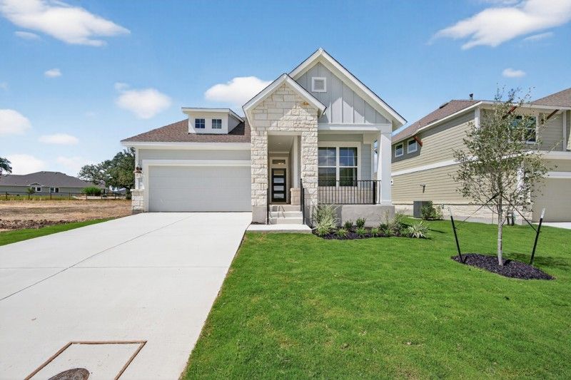 Exterior:Exterior Front