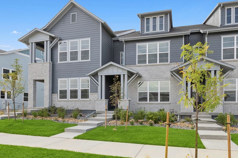Exterior:Exterior Front
