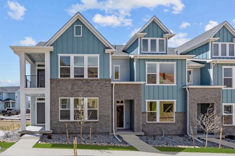 Exterior:Exterior Front