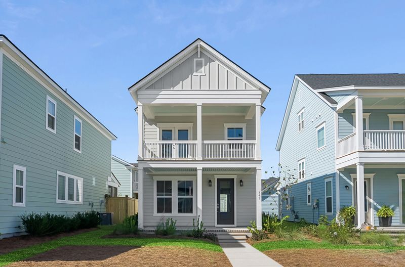 Exterior:Exterior Front