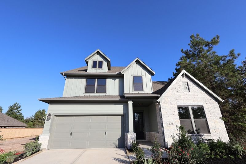 Exterior:Exterior Front