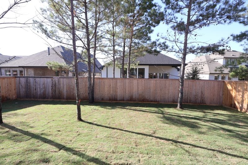 Exterior:Exterior Rear