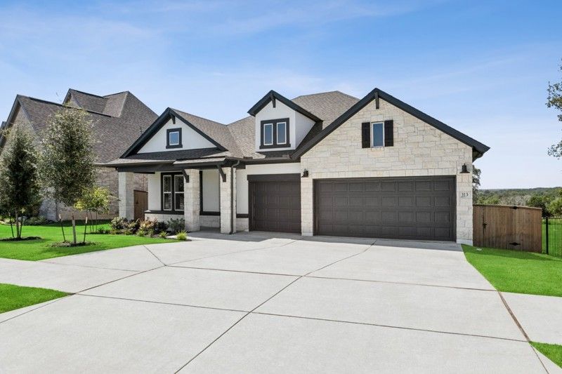 Exterior:Exterior Front