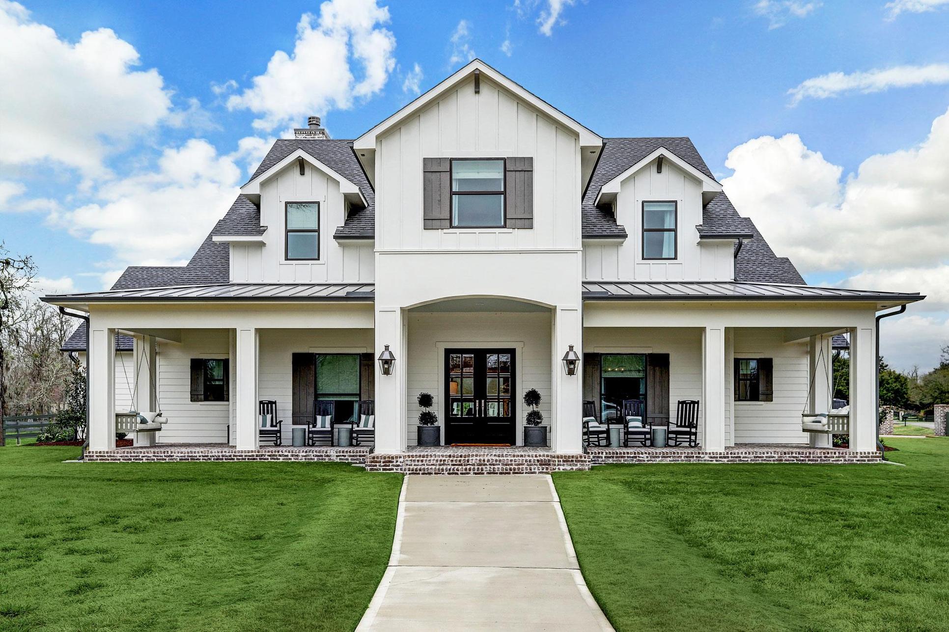 Daybreak Custom Homes,77441