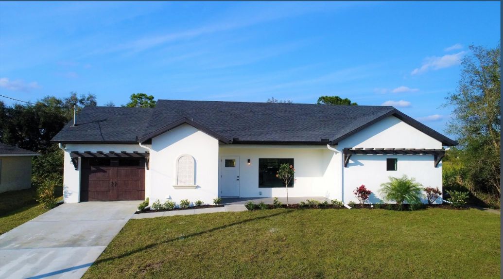 Delacruz Homes,33971