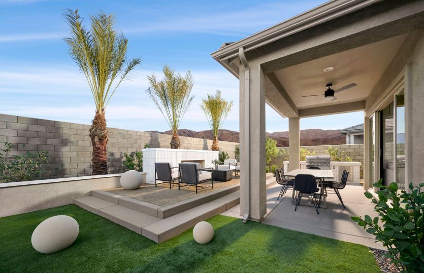 Exterior:Model Backyard