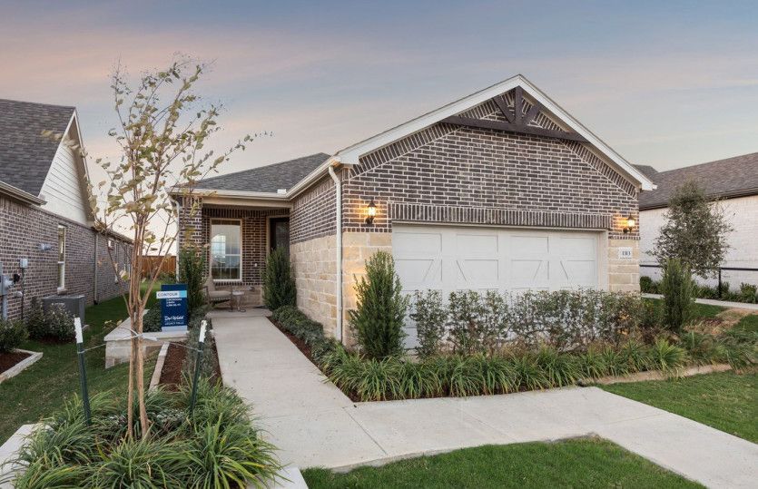 Contour:The Contour, a one-story home with 2-car garage