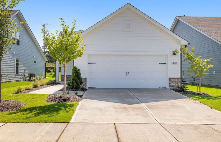 Exterior:Alpine 763