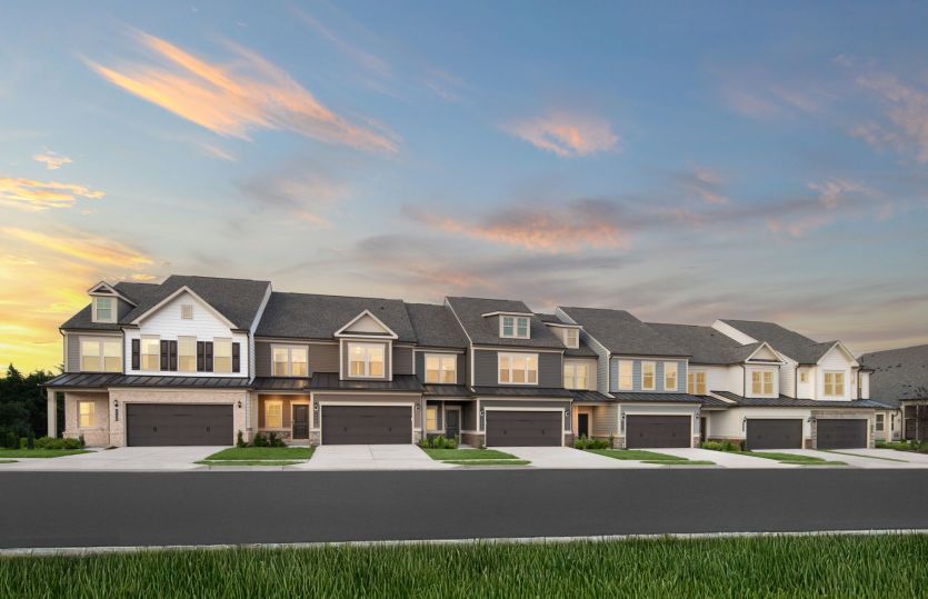 Exterior:New 3-Bedroom Branton Villa in Haymarket, VA