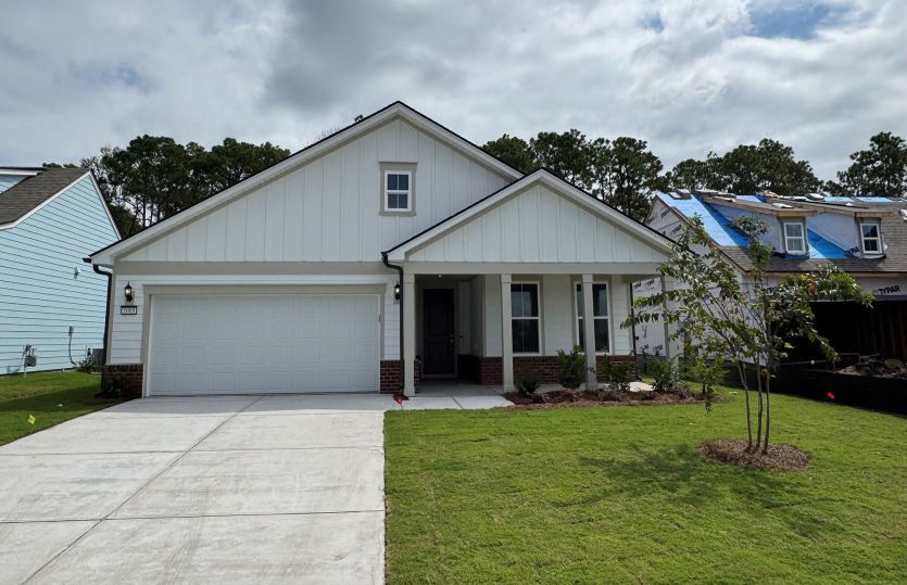 Exterior:Mystique Quick Move-In