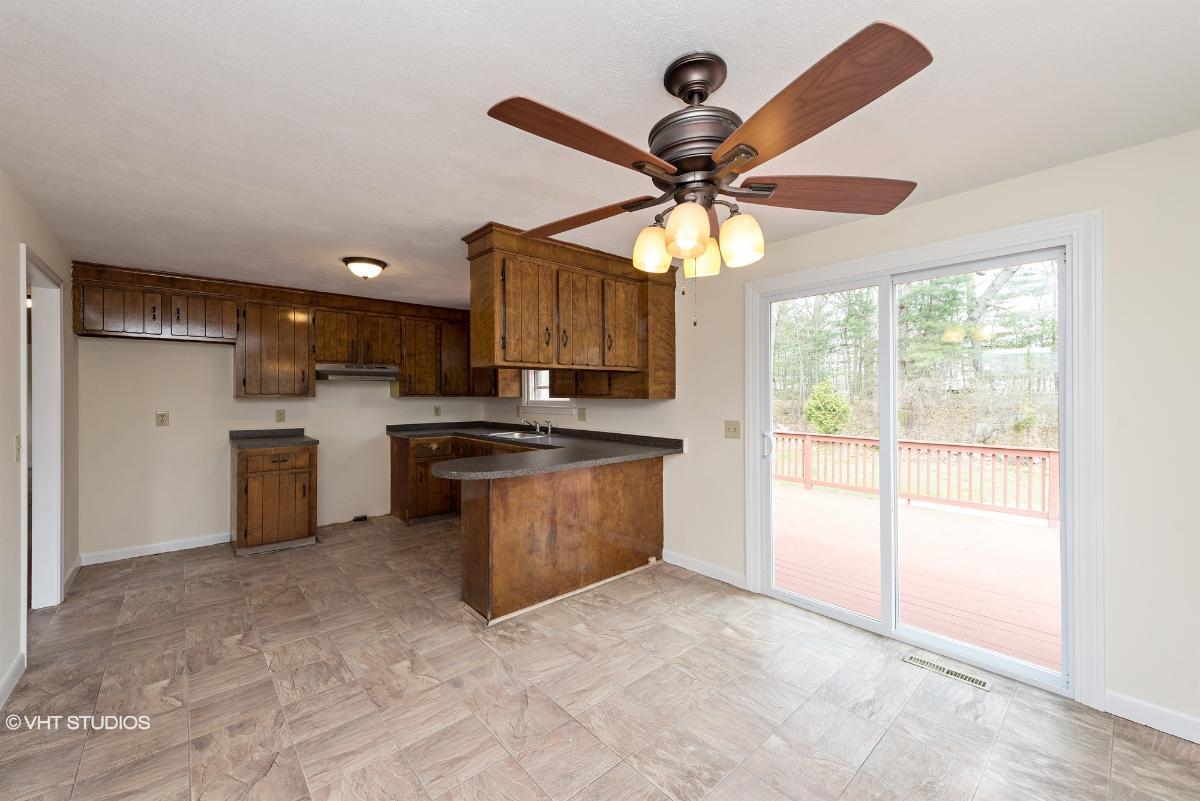 Desert Earth & Wood, LLC,85719