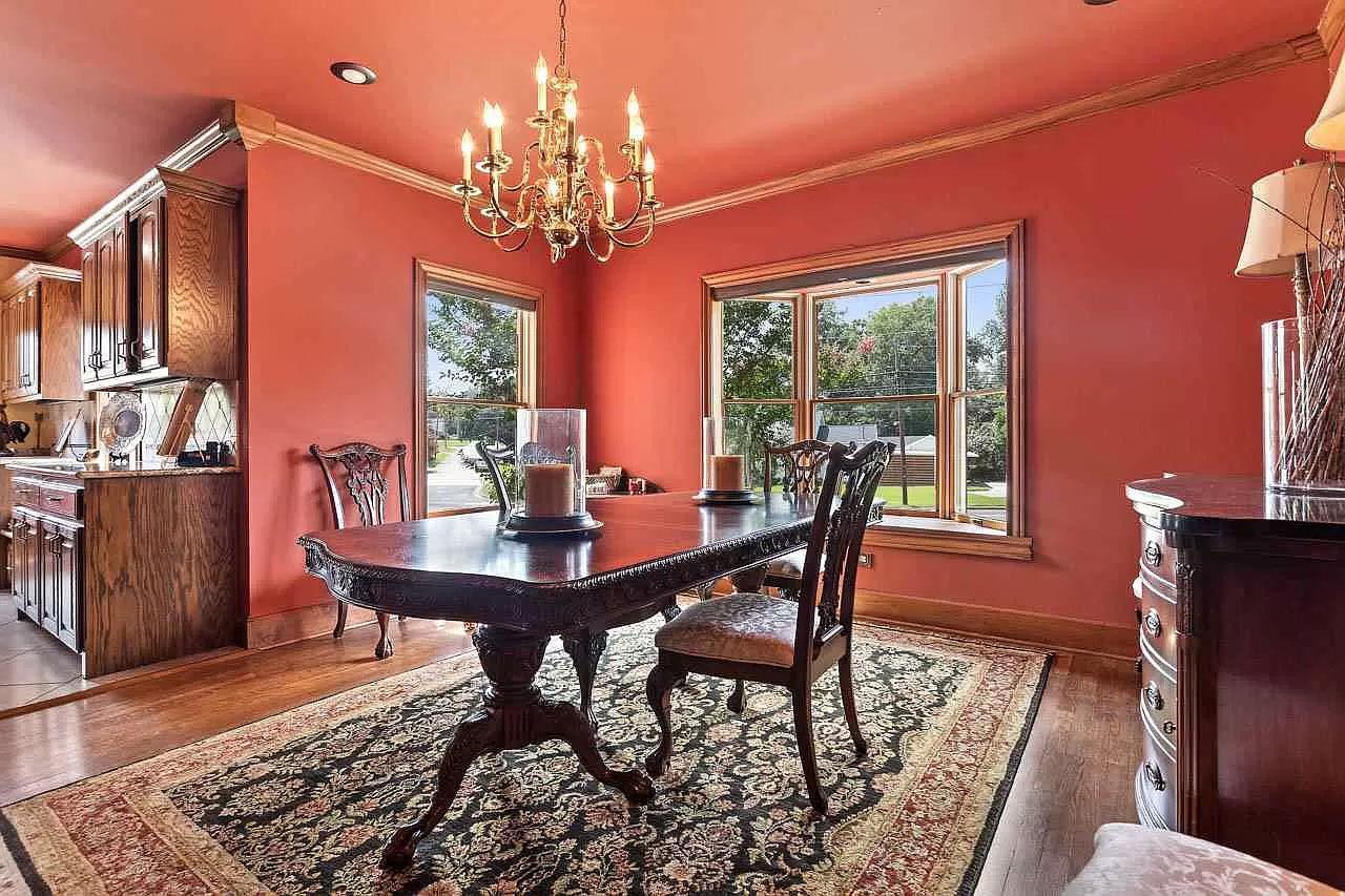 Diamond Construction Co,75652