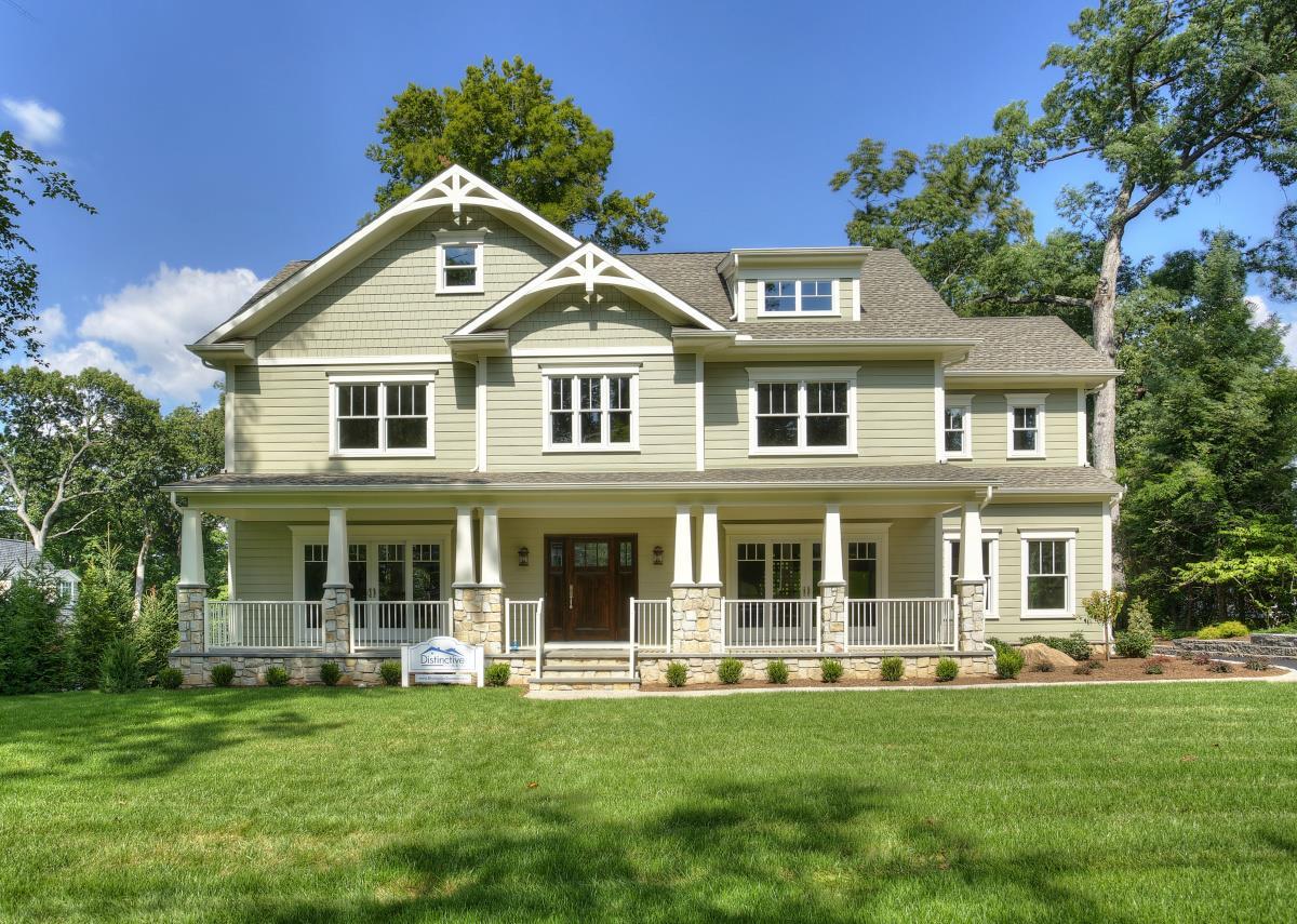 Distinctive Domain, LLC,07059
