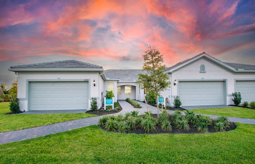 Cascadia:Welcoming Exterior