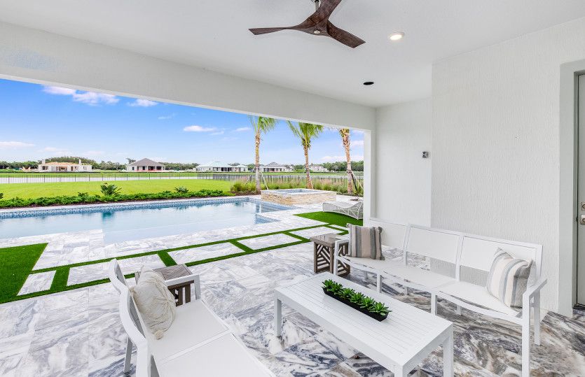 Livingston Grande:Main House Covered Lanai