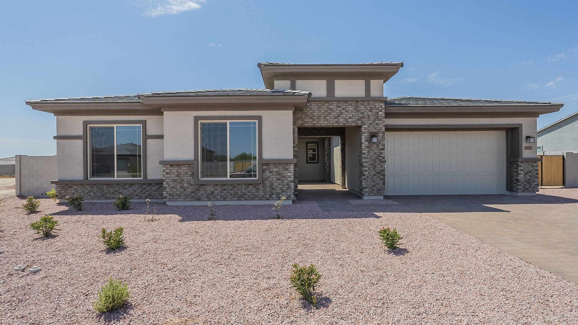 Luxury Stone and Stucco Home in Arroyo Seco, Granada:Exquisite stone and stucco facade with stunning tile roofing. Located in the serene Arroyo Seco, Granada.