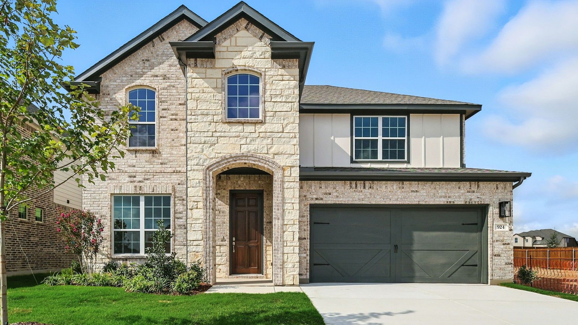 Modern single-family home design with residential architecture focus:Elevation M