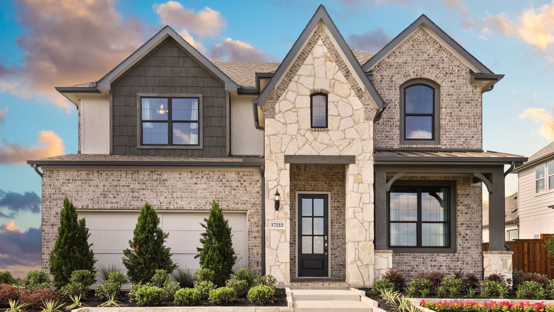 Rosewood Home:Stunning Brick and Stone Rosewood Home in Grand Magnolia