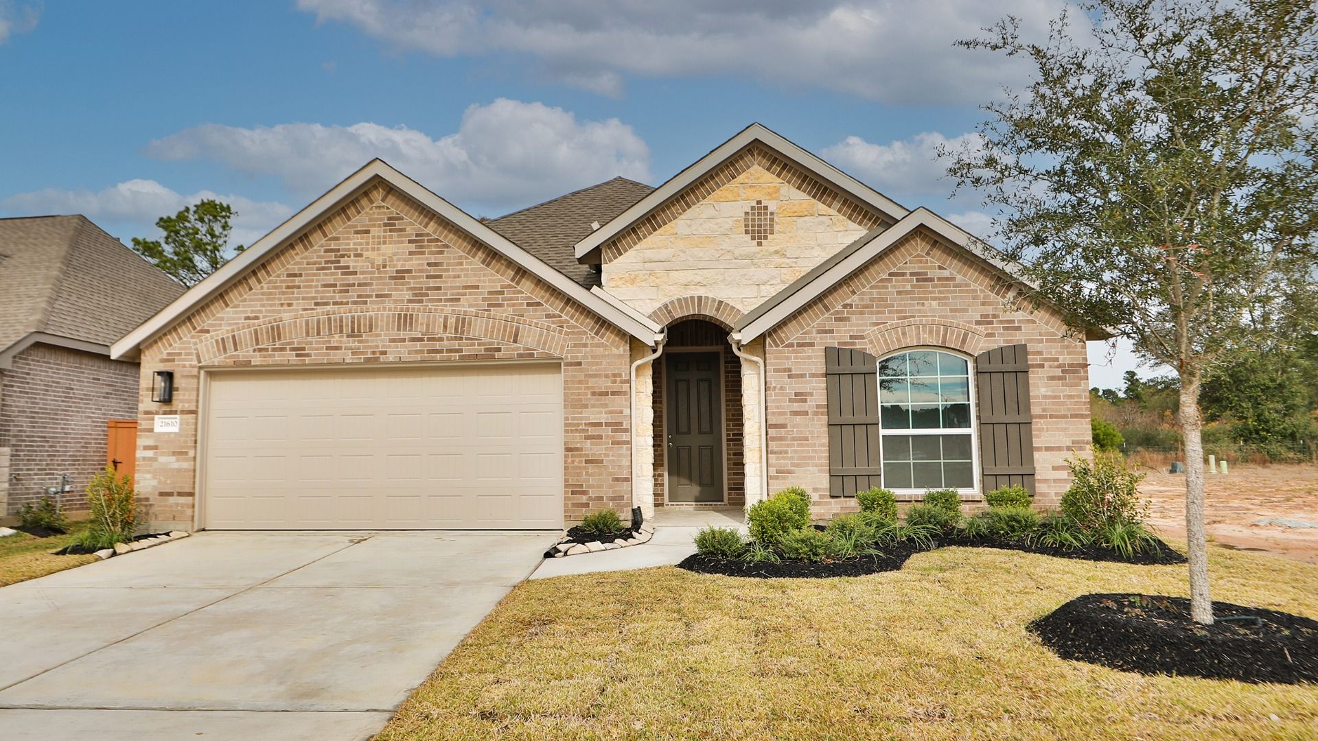 Contemporary Single-Family Home Design and Architecture:Elevation M