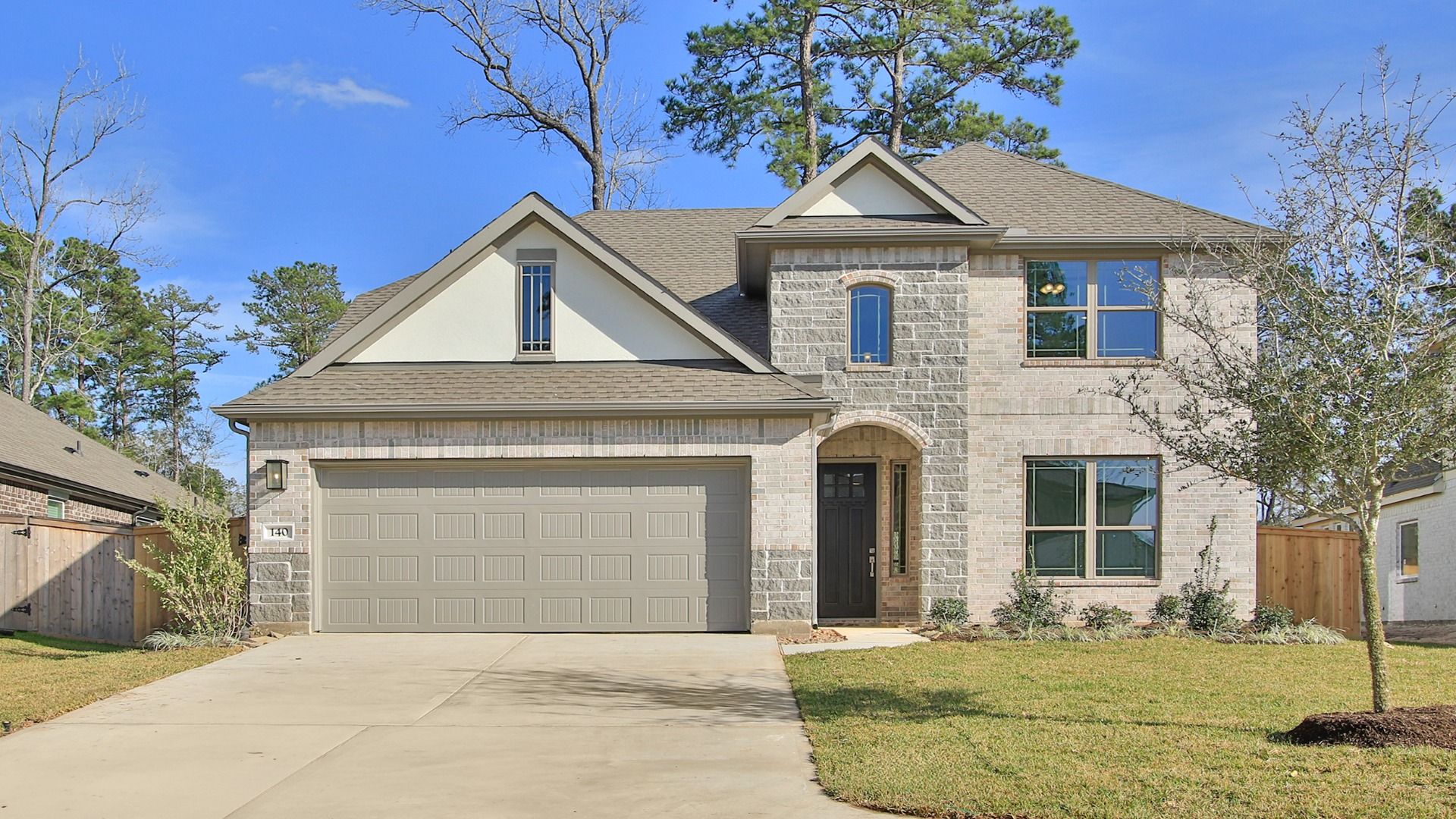 Contemporary Residential Home Design with Stone Architecture:Elevation O