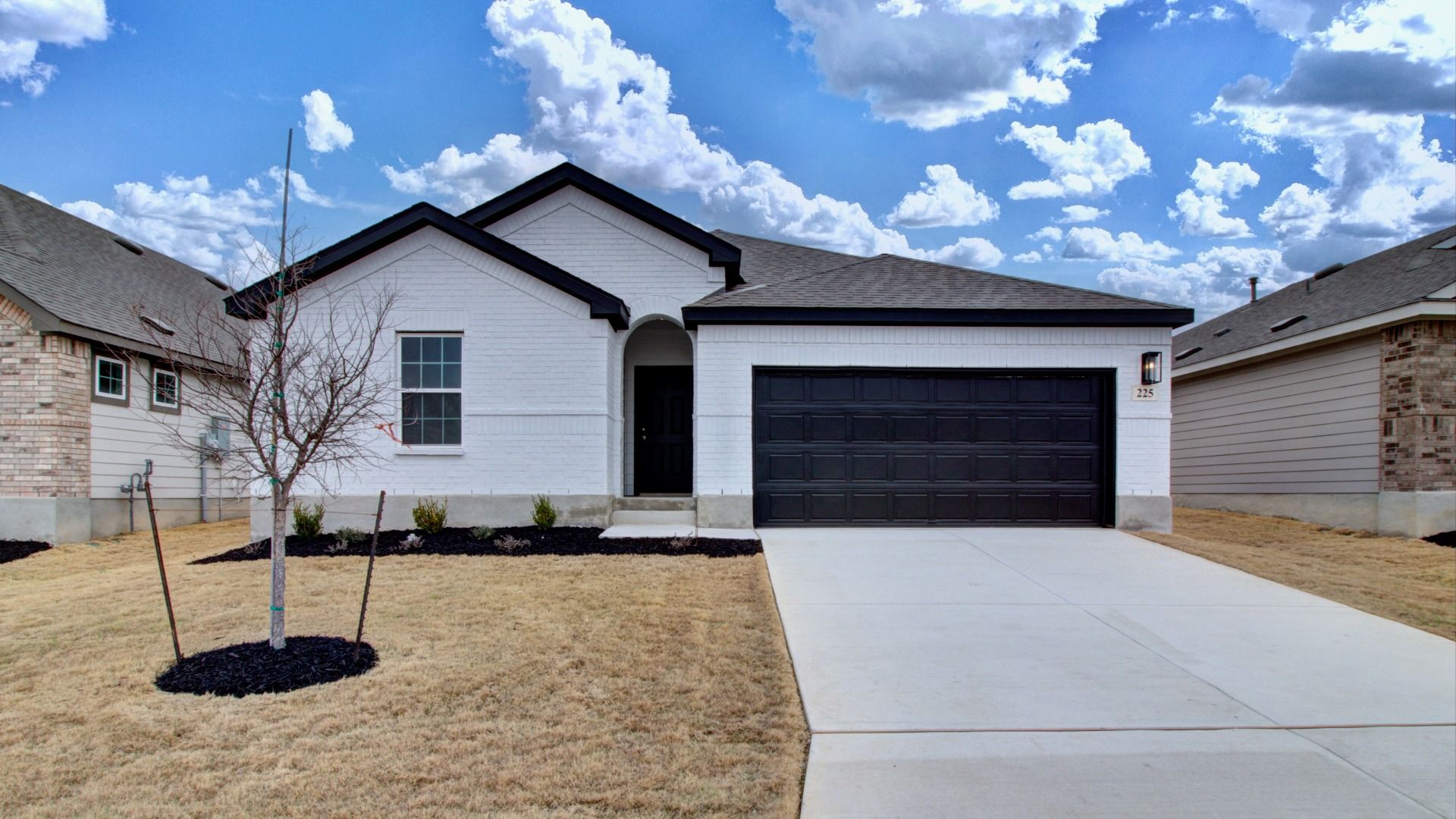 225 Red Arrow EXT - 1 of 1.jpeg