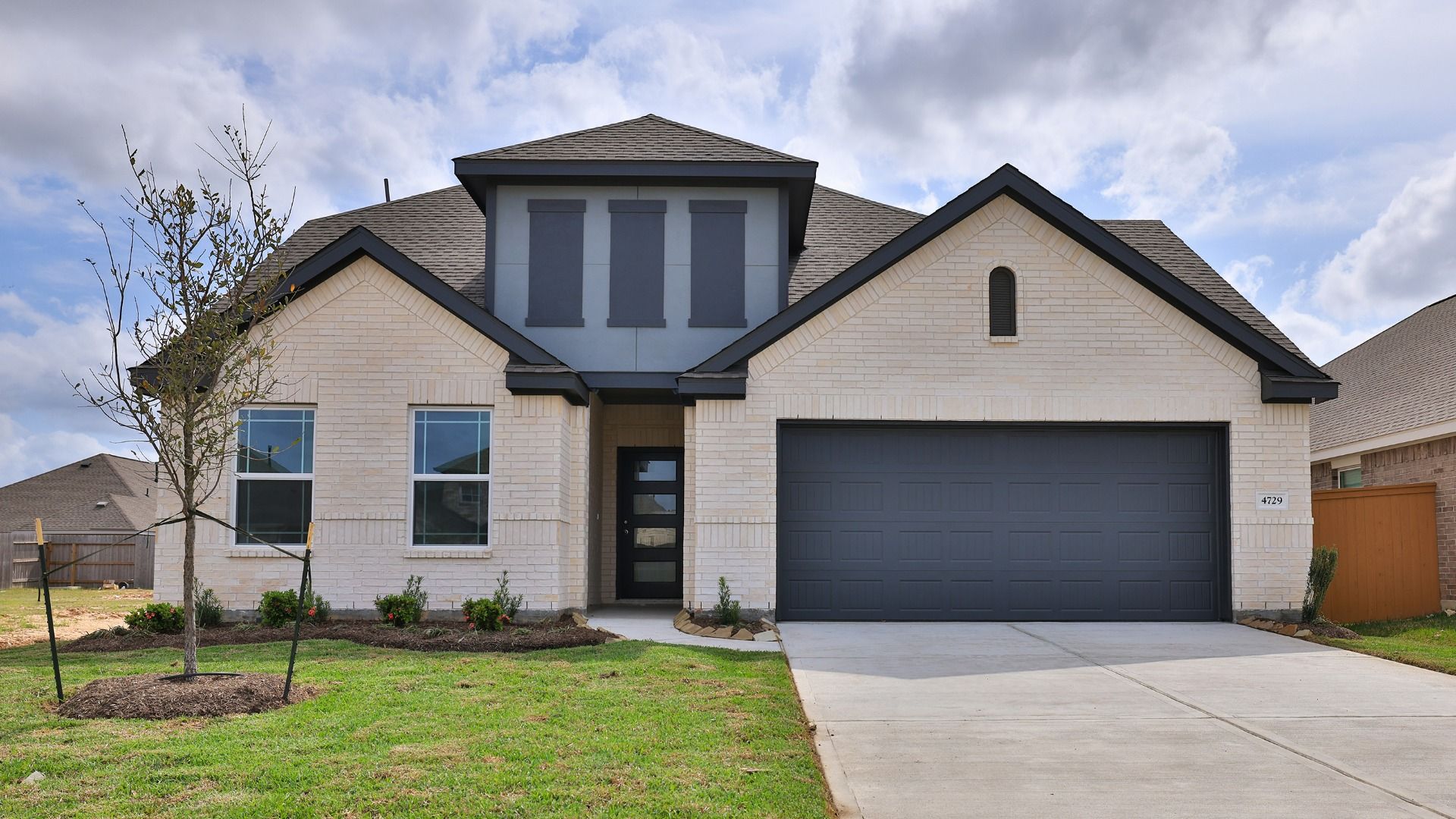 Modern Single-Family Home Design and Residential Architecture:Elevation P