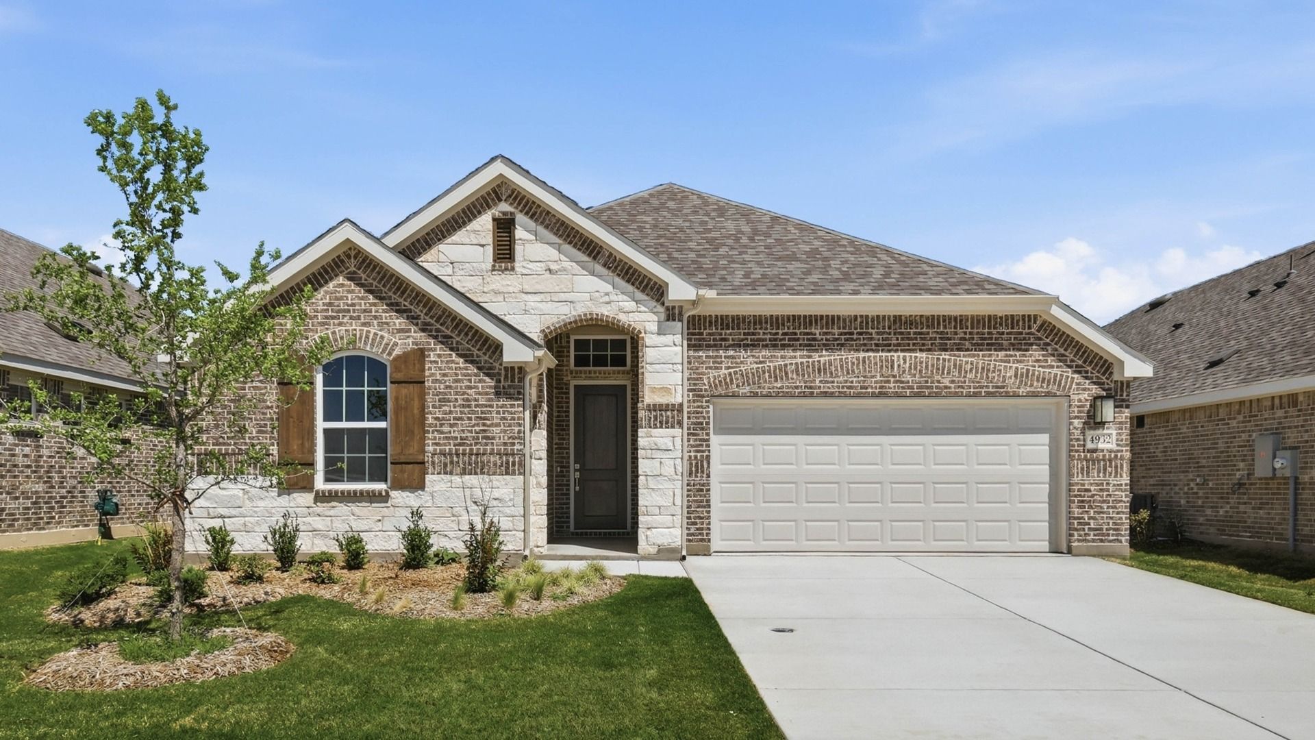 4932 Water Lily Ln Front Exterior