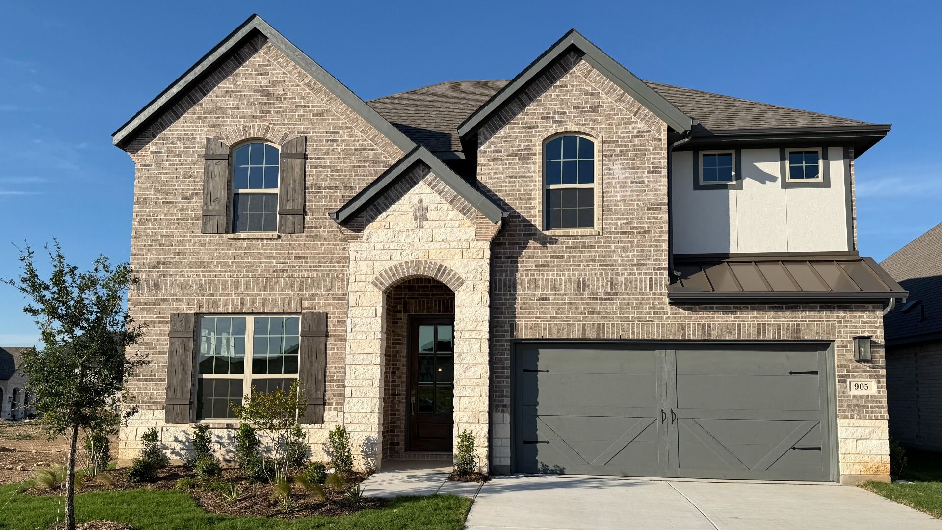 905 Schuberts Road Front Exterior