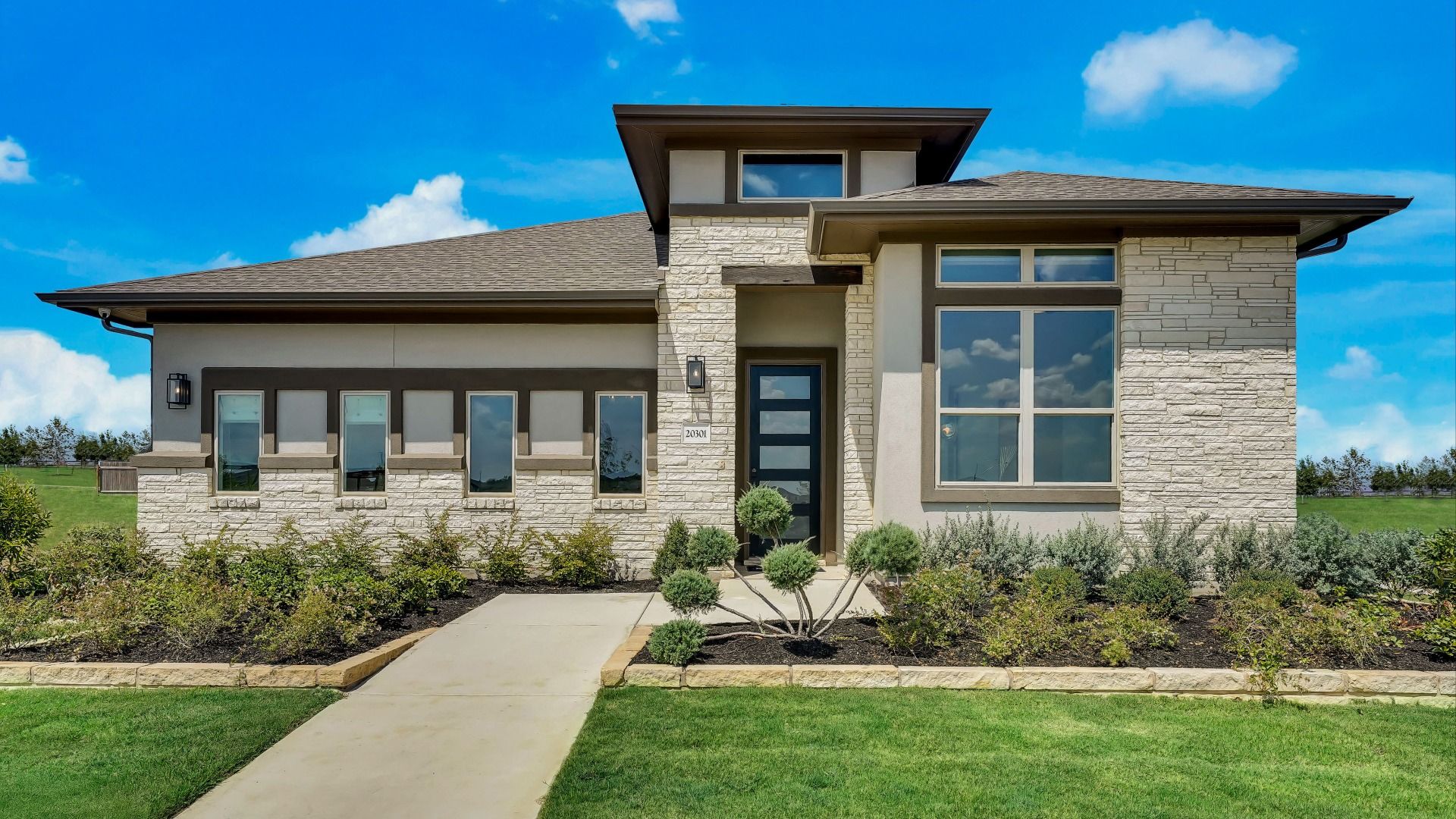Willow plan in Carillon Community:Luxurious Willow floor plan in the exclusive Carillon community.