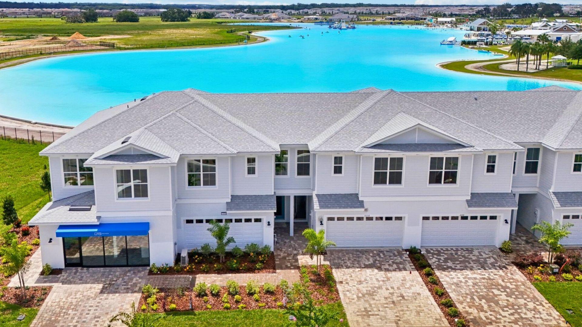 The Aruba Front Exterior:The Front Exterior