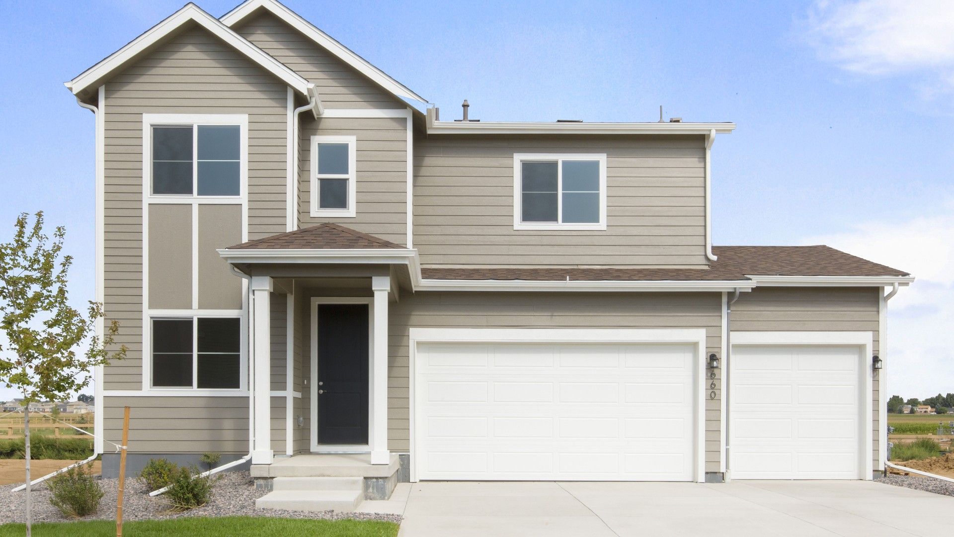 Modern Two-Story House Rendering in Granary Neighborhood:Elevation E