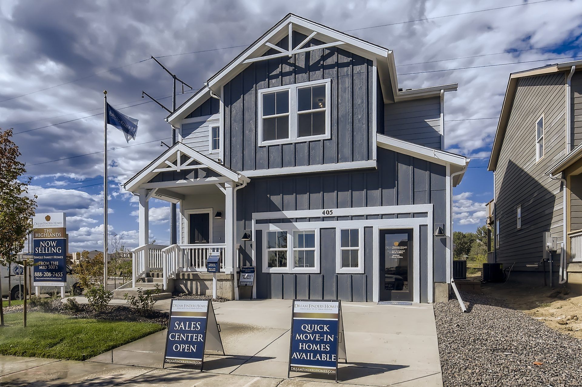 01 Exterior Front (5)