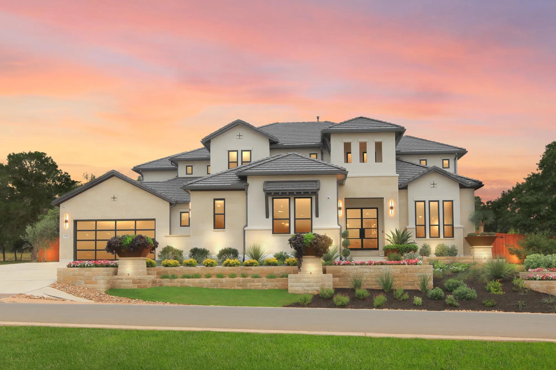 The Lynmar II Exterior