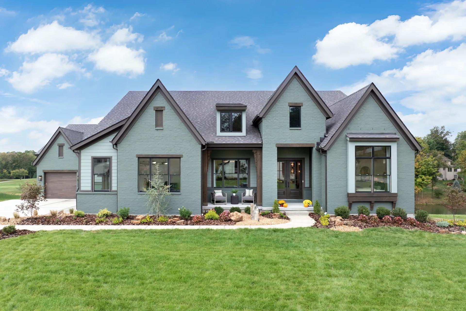Bedford F Exterior