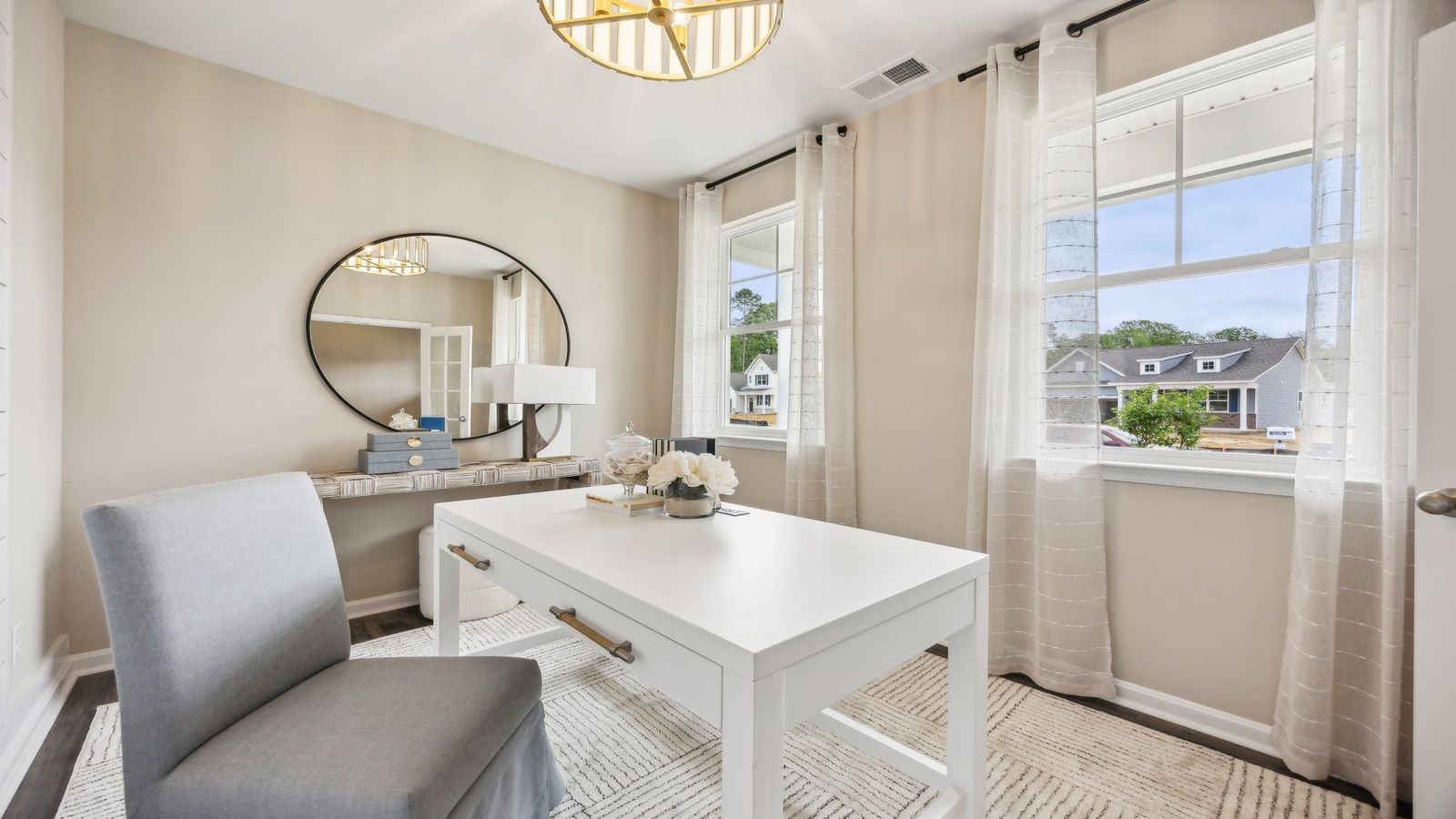 Exterior:Elevation Image 1.