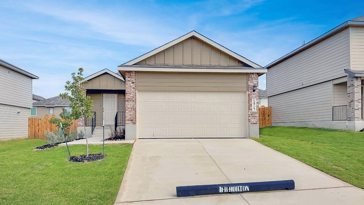 Exterior:Elevation Image 0.