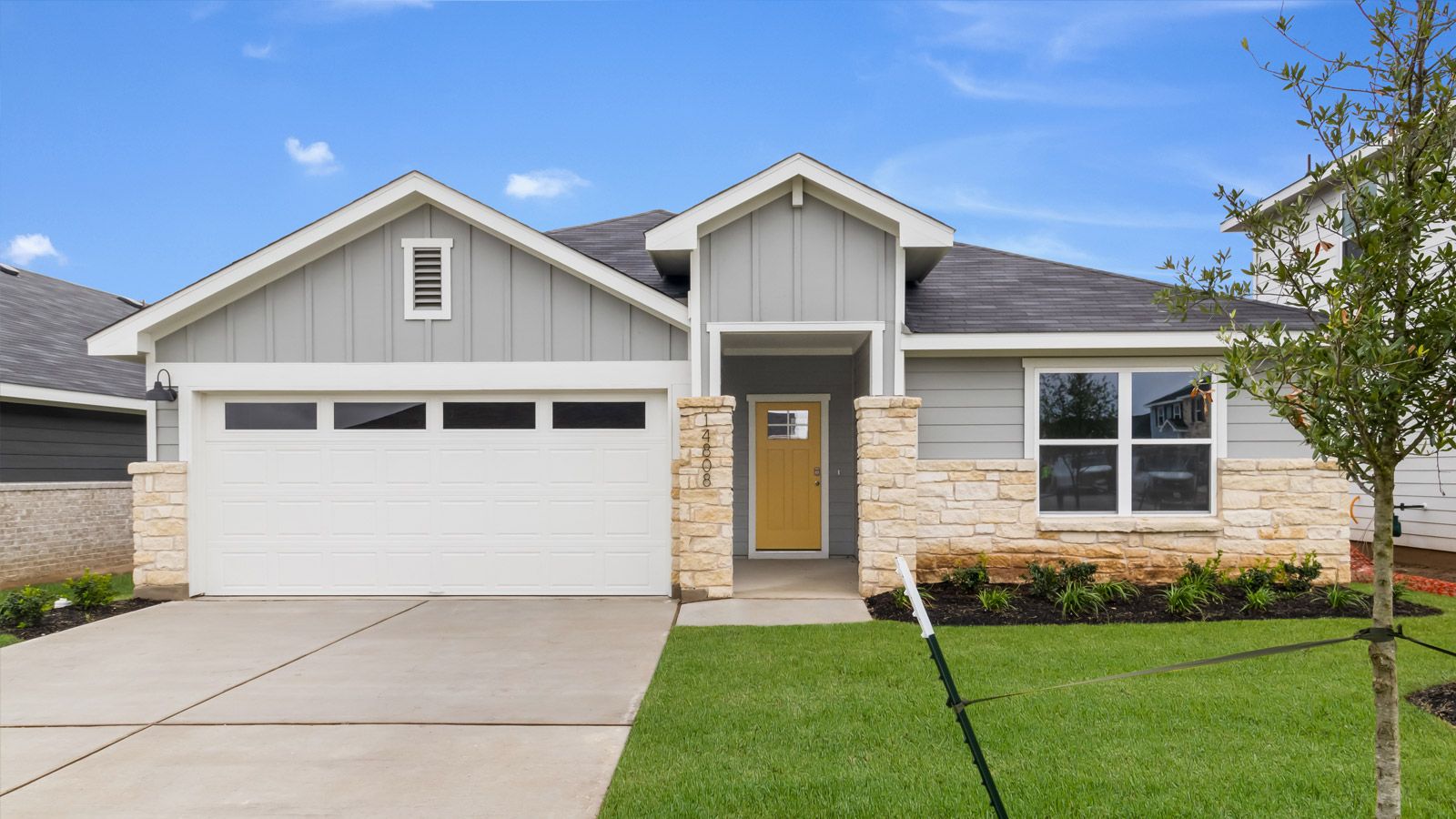 Exterior:Elevation Image 0.