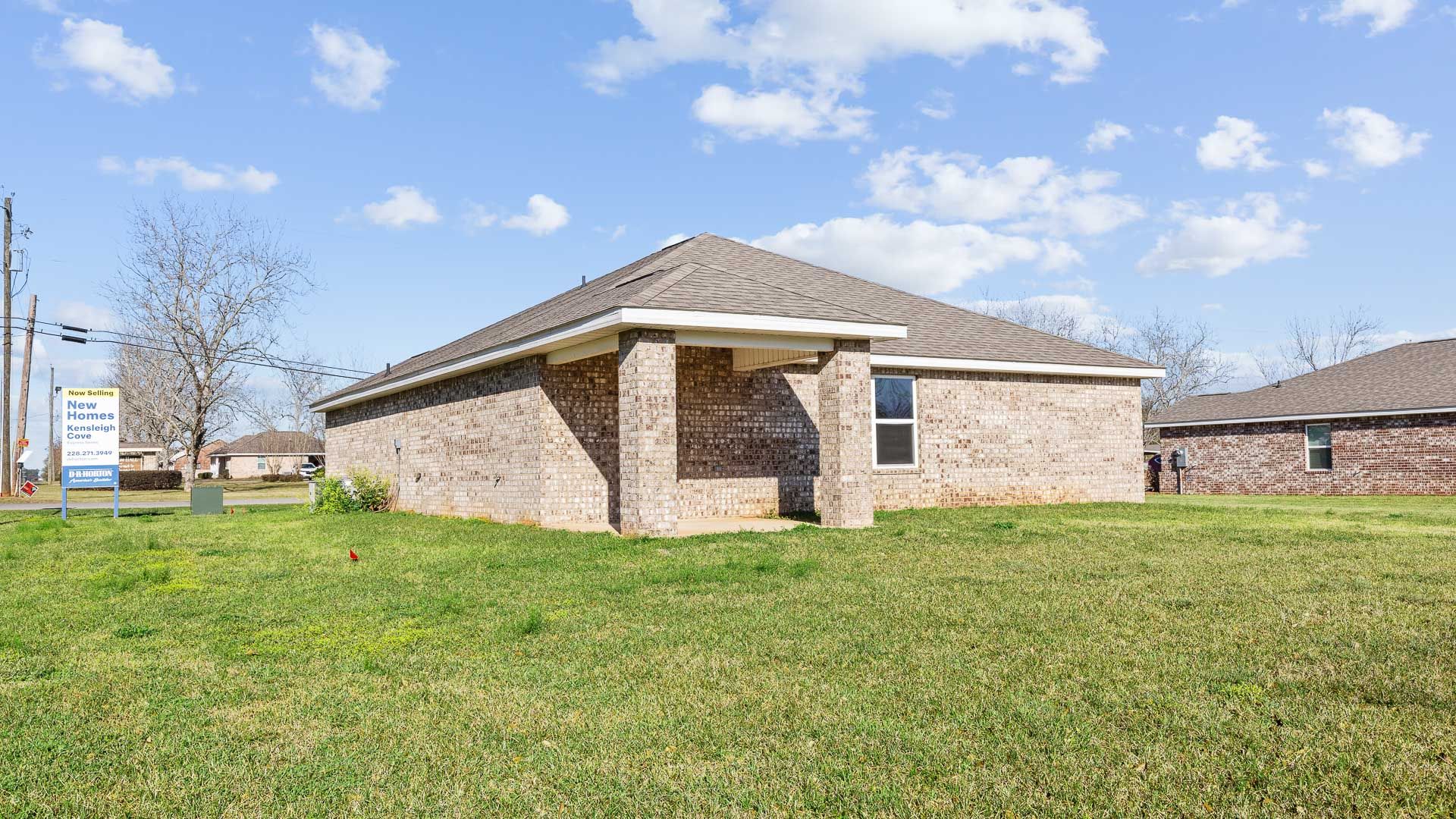 Exterior:Elevation Image 10.