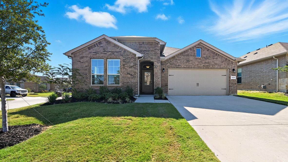 Exterior:Elevation Image 0.