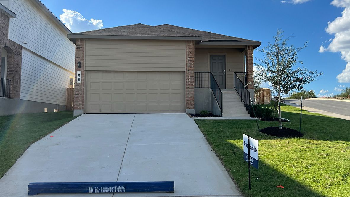 Exterior:Elevation Image 0.