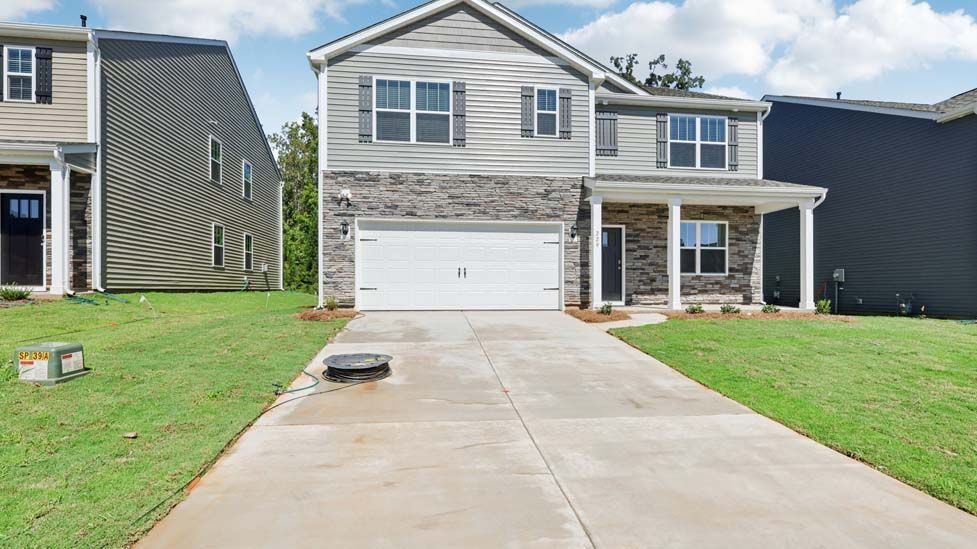 Exterior:Elevation Image 0.