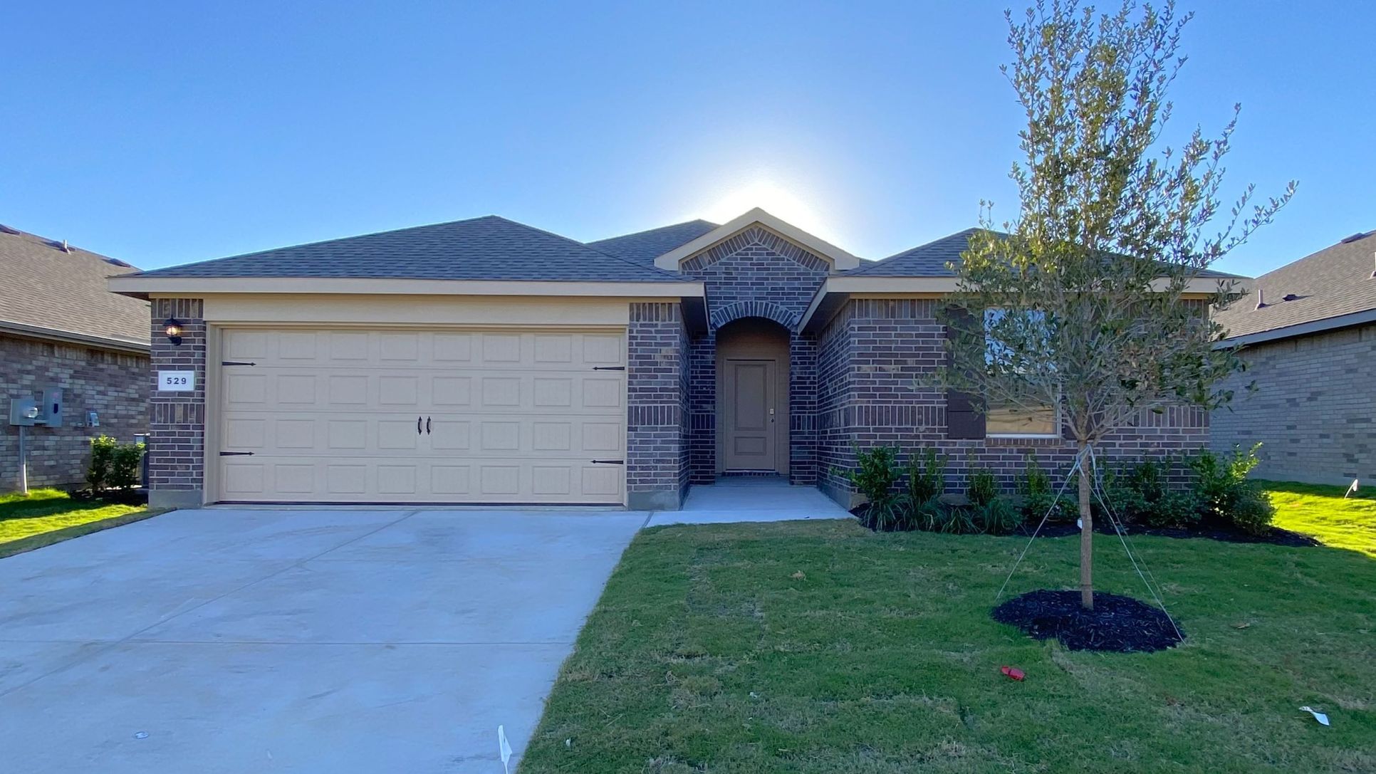 Exterior:Elevation Image 0.