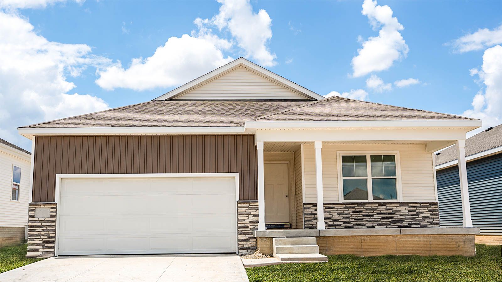 Exterior:Elevation Image 0.