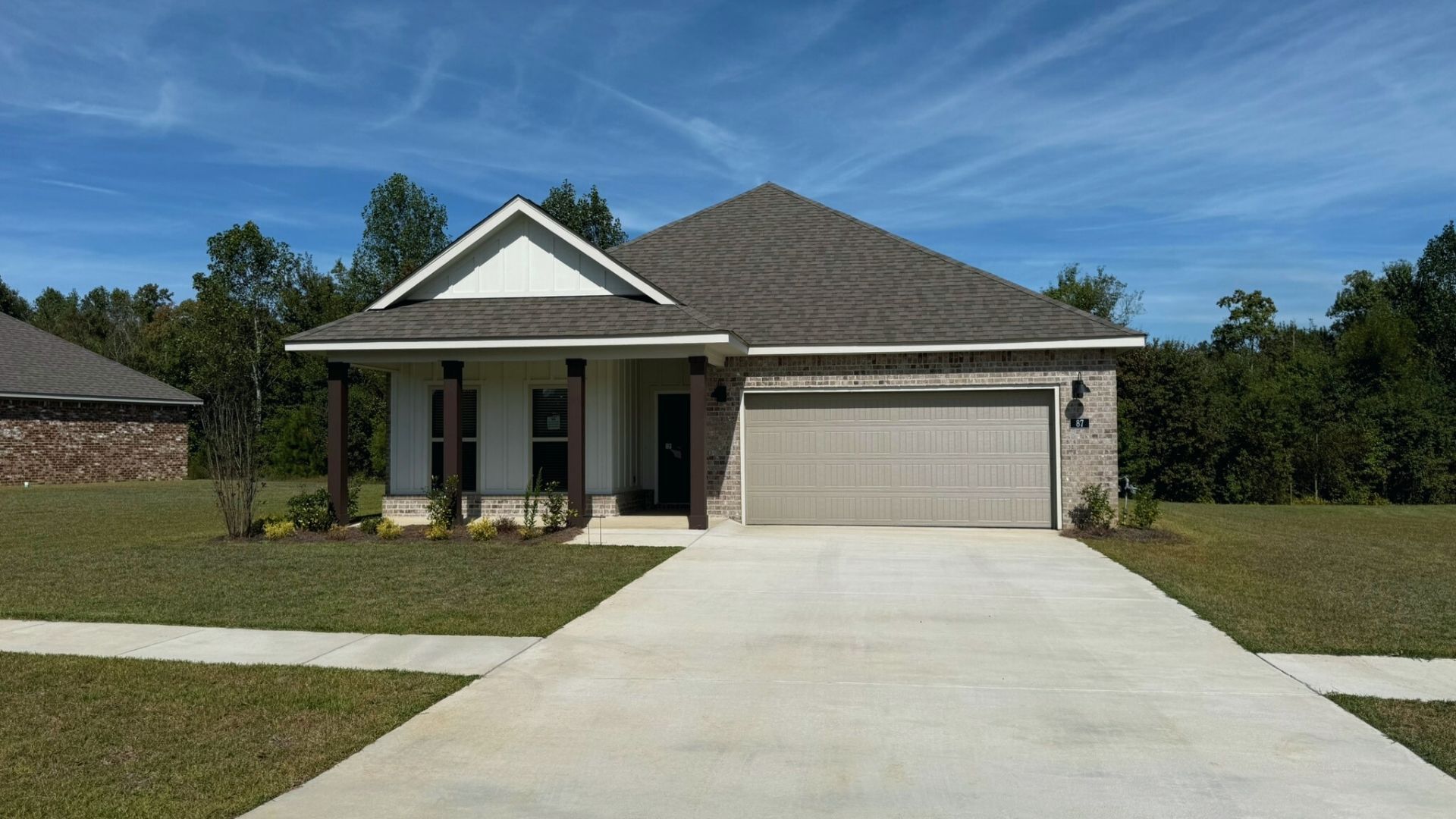 Exterior:Elevation Image 0.