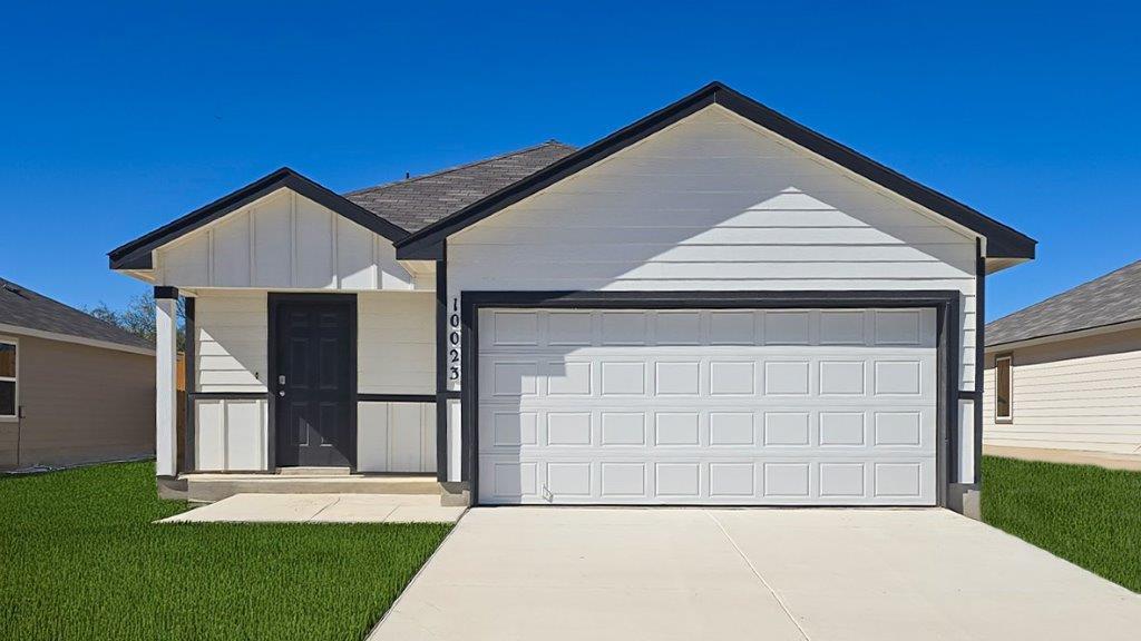 Exterior:Elevation Image 0.