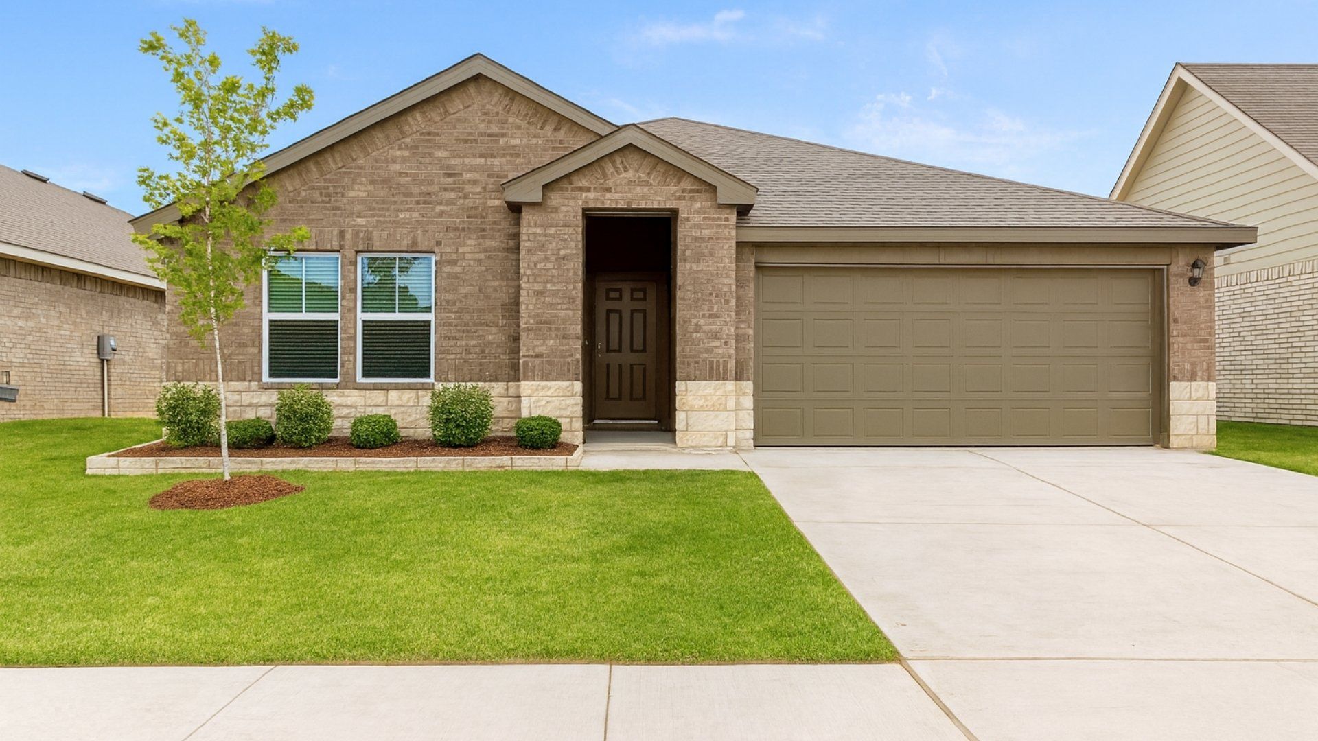 Exterior:Elevation Image 0.