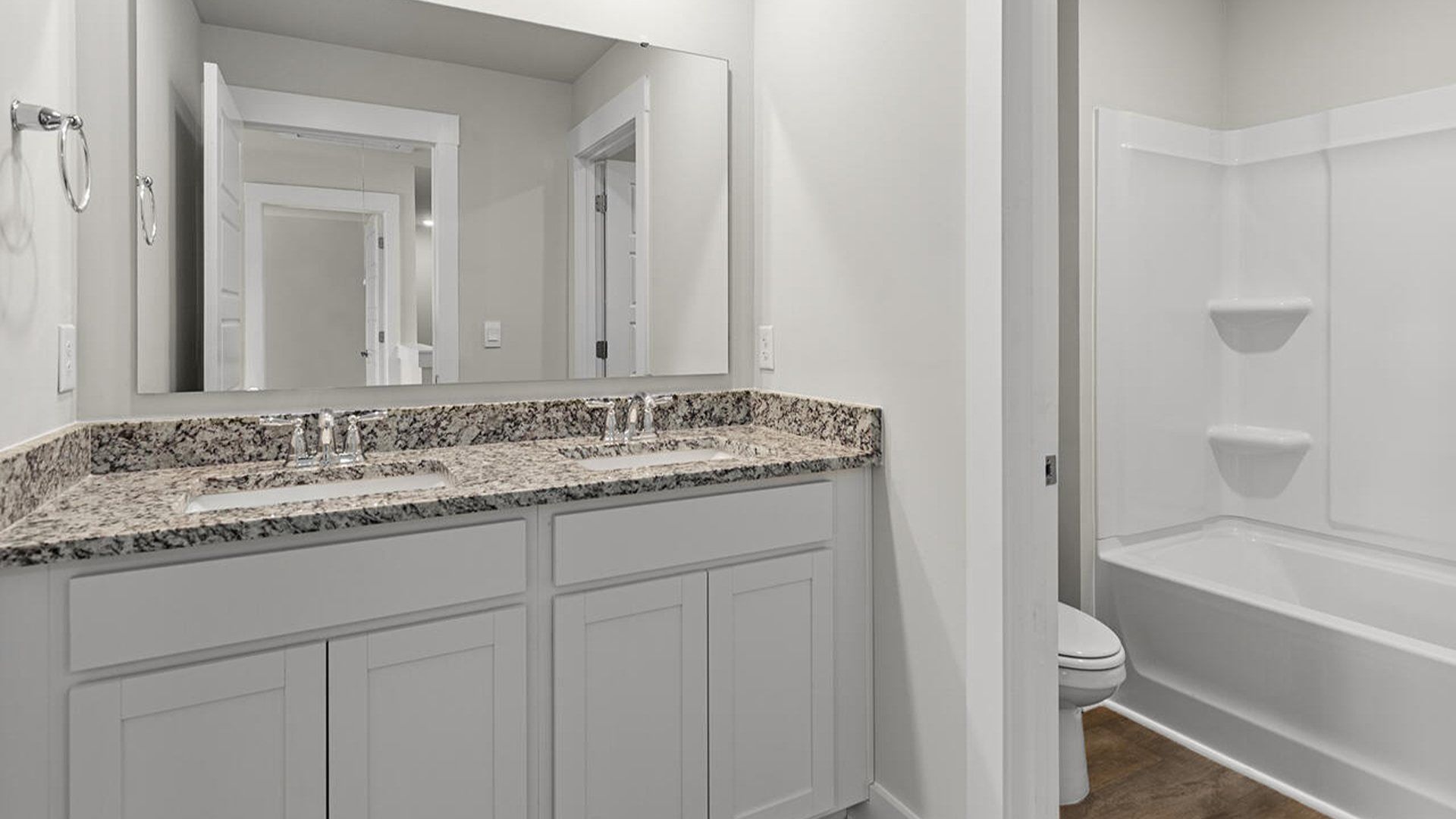 Exterior:Elevation Image 30.