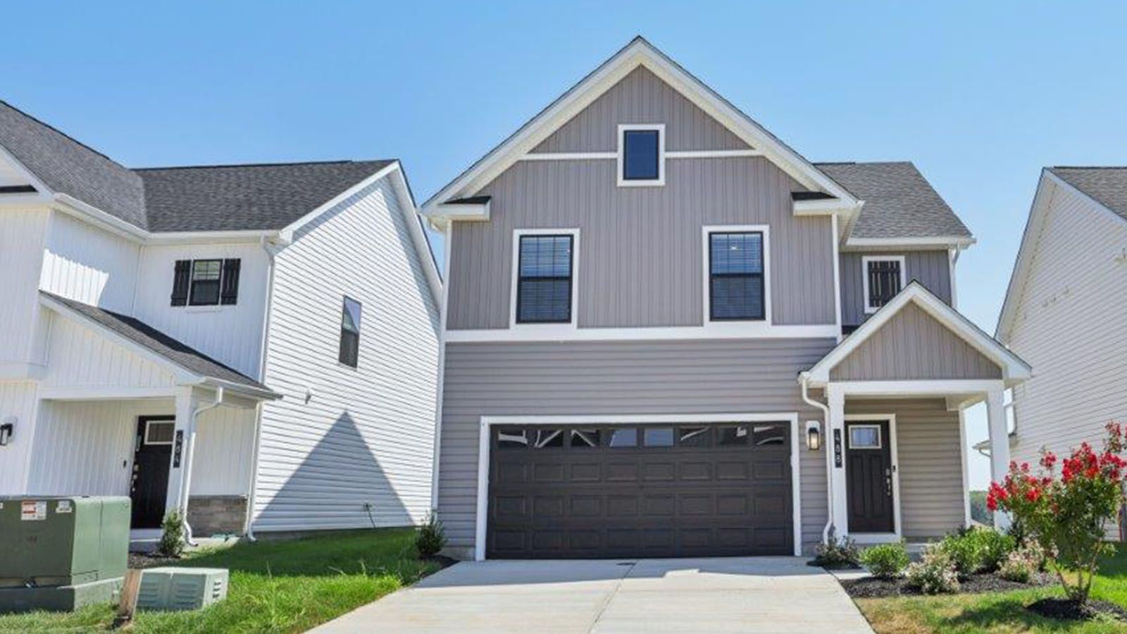 Exterior:Elevation Image 0.