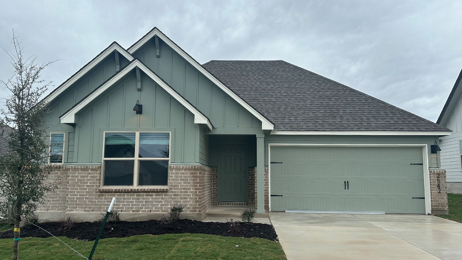 Exterior:Elevation Image 0.