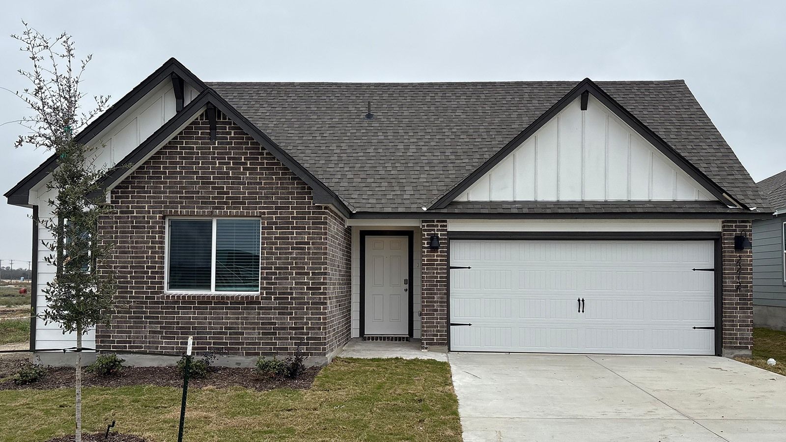 Exterior:Elevation Image 0.